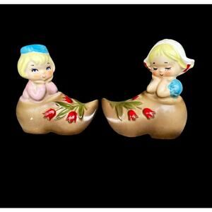 Vintage Lefton Dutch Boy & Girl in Clog Shoe Tulip Salt & Pepper Shakers Japan